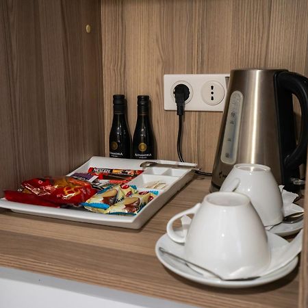 Central Hotel, Fitness And Spa Vinica Ngoại thất bức ảnh