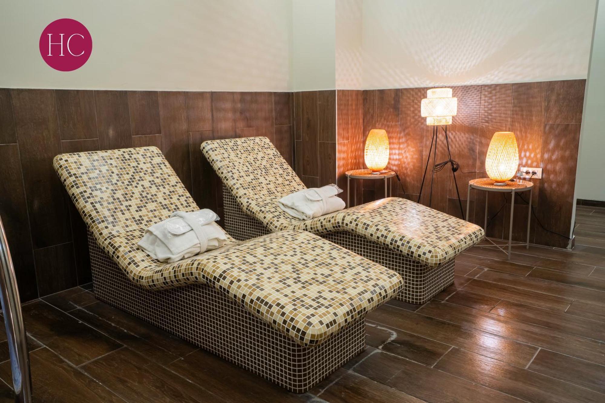 Central Hotel, Fitness And Spa Vinica Ngoại thất bức ảnh