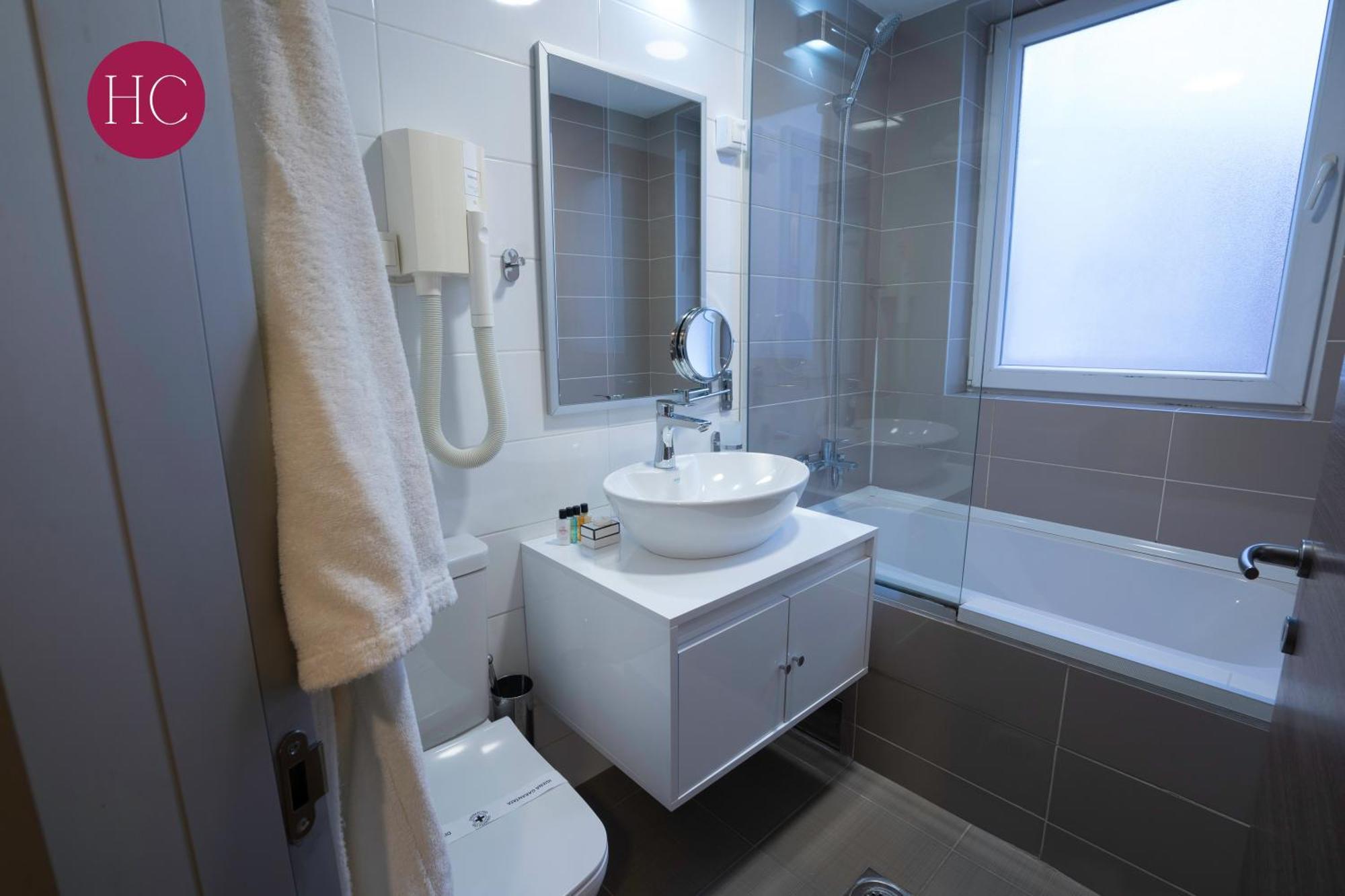 Central Hotel, Fitness And Spa Vinica Ngoại thất bức ảnh