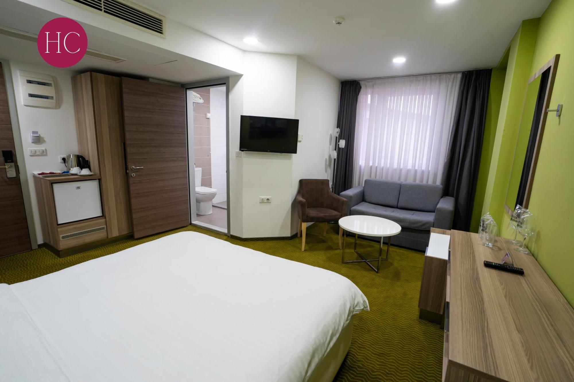 Central Hotel, Fitness And Spa Vinica Ngoại thất bức ảnh