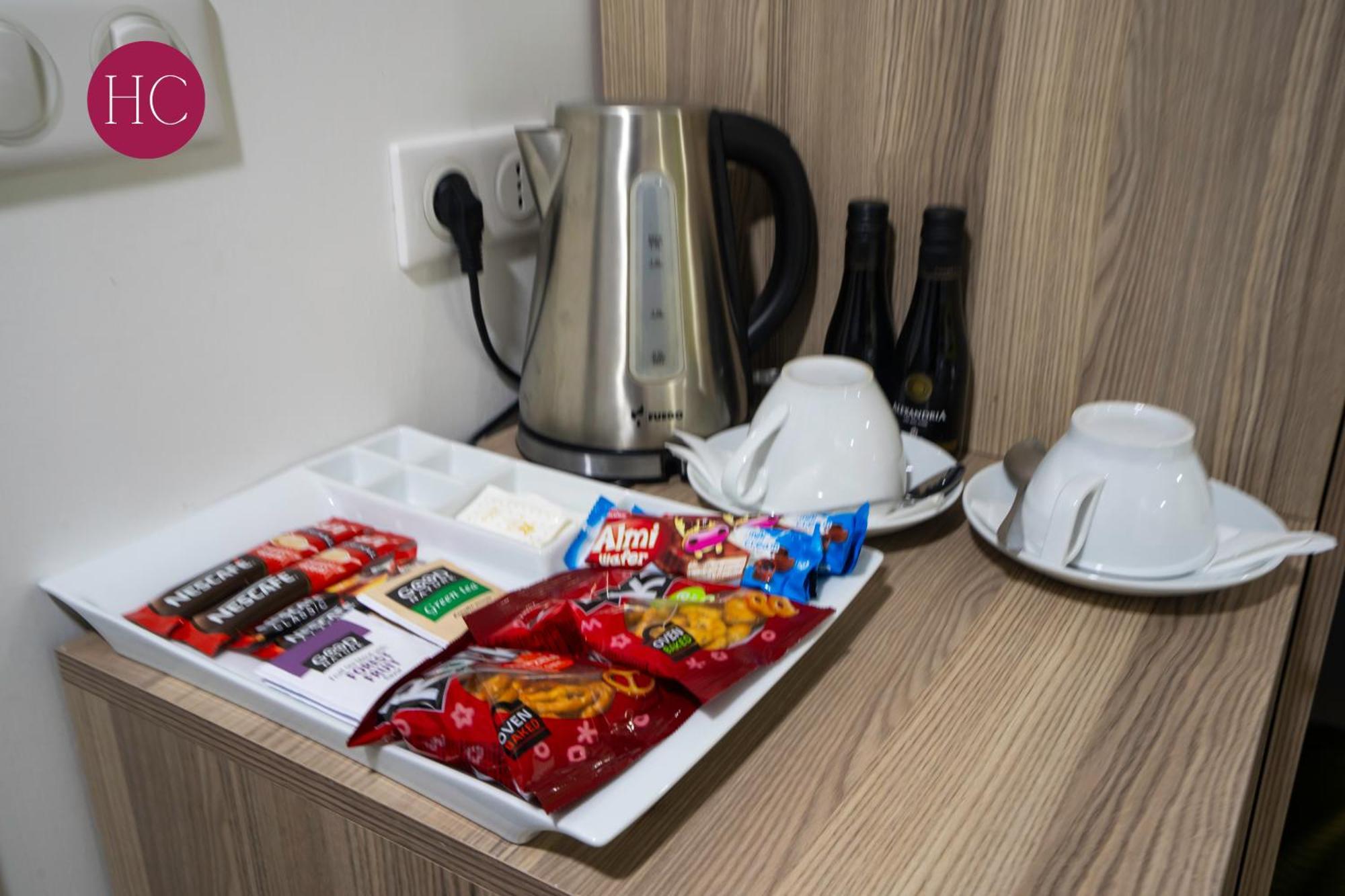 Central Hotel, Fitness And Spa Vinica Ngoại thất bức ảnh