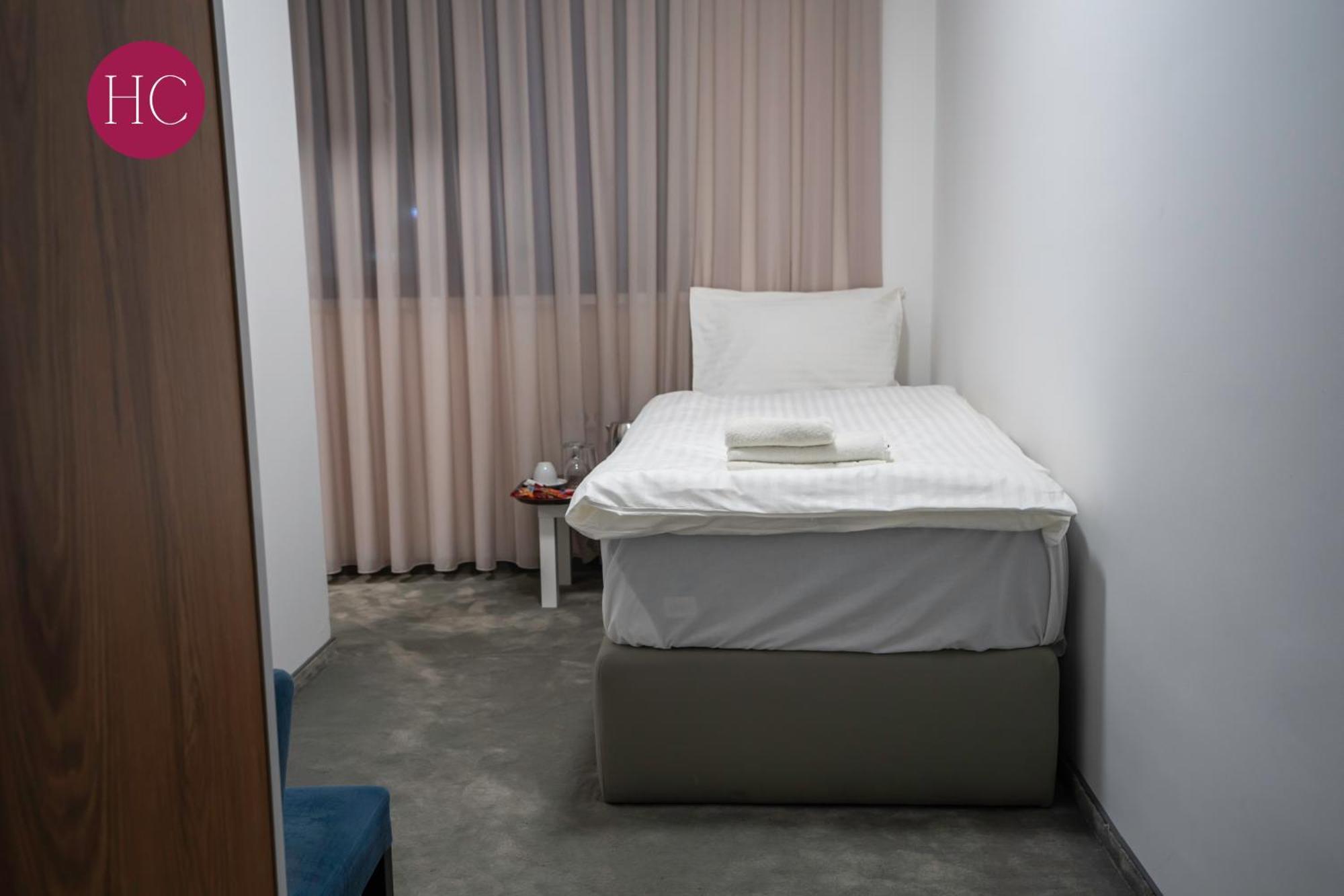 Central Hotel, Fitness And Spa Vinica Ngoại thất bức ảnh
